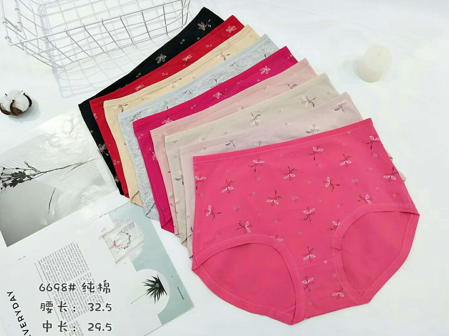 Yiwu buena versión grande de las mujeres calzoncillas de algodón cómodos pantalones de mamá 6698 Application Scenario