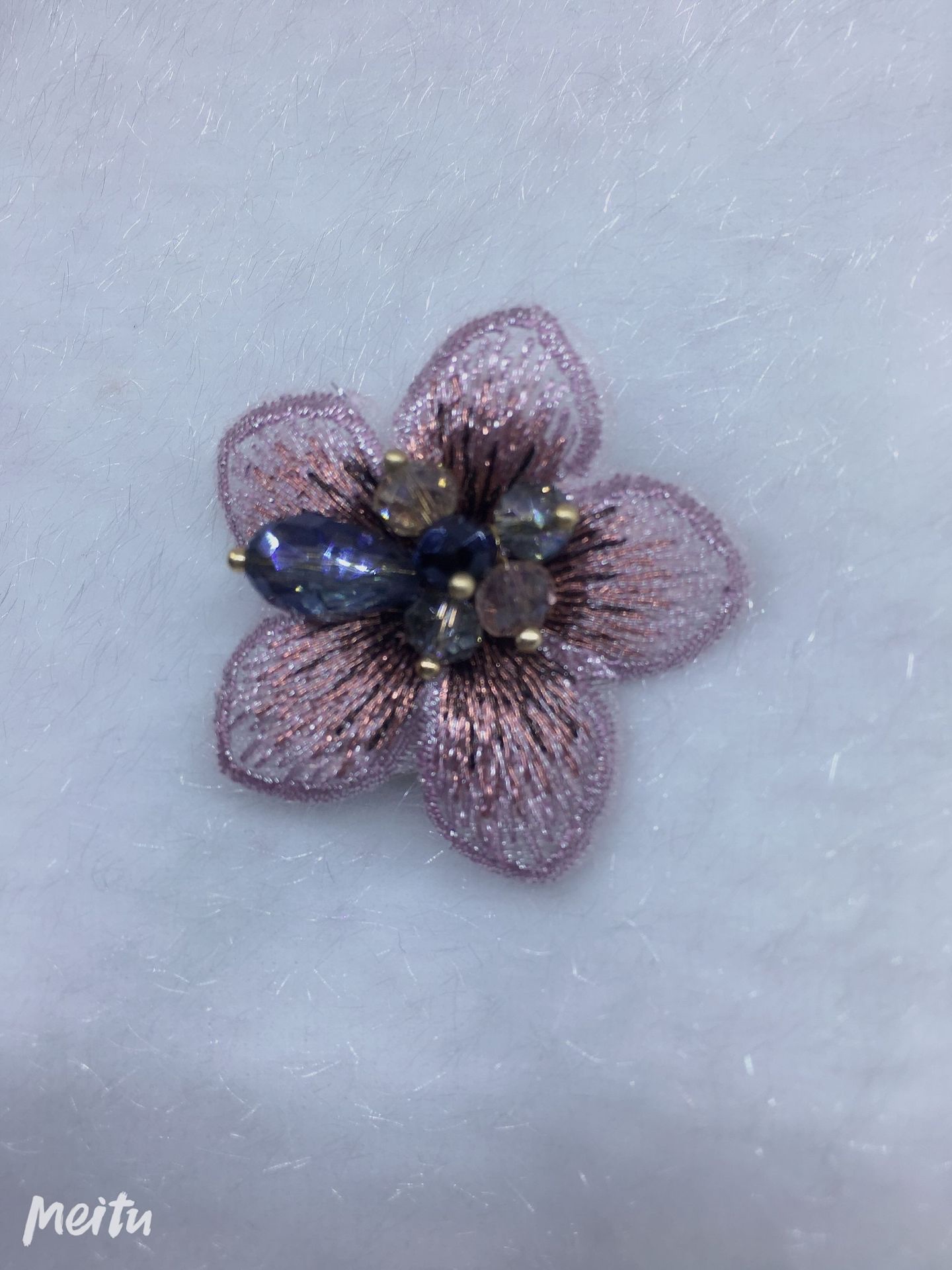 diy embroidered crystal jewelry hairpins, Korean retro flower headwear, clothing accessories, earrings, brooches and accessories Application Scenario