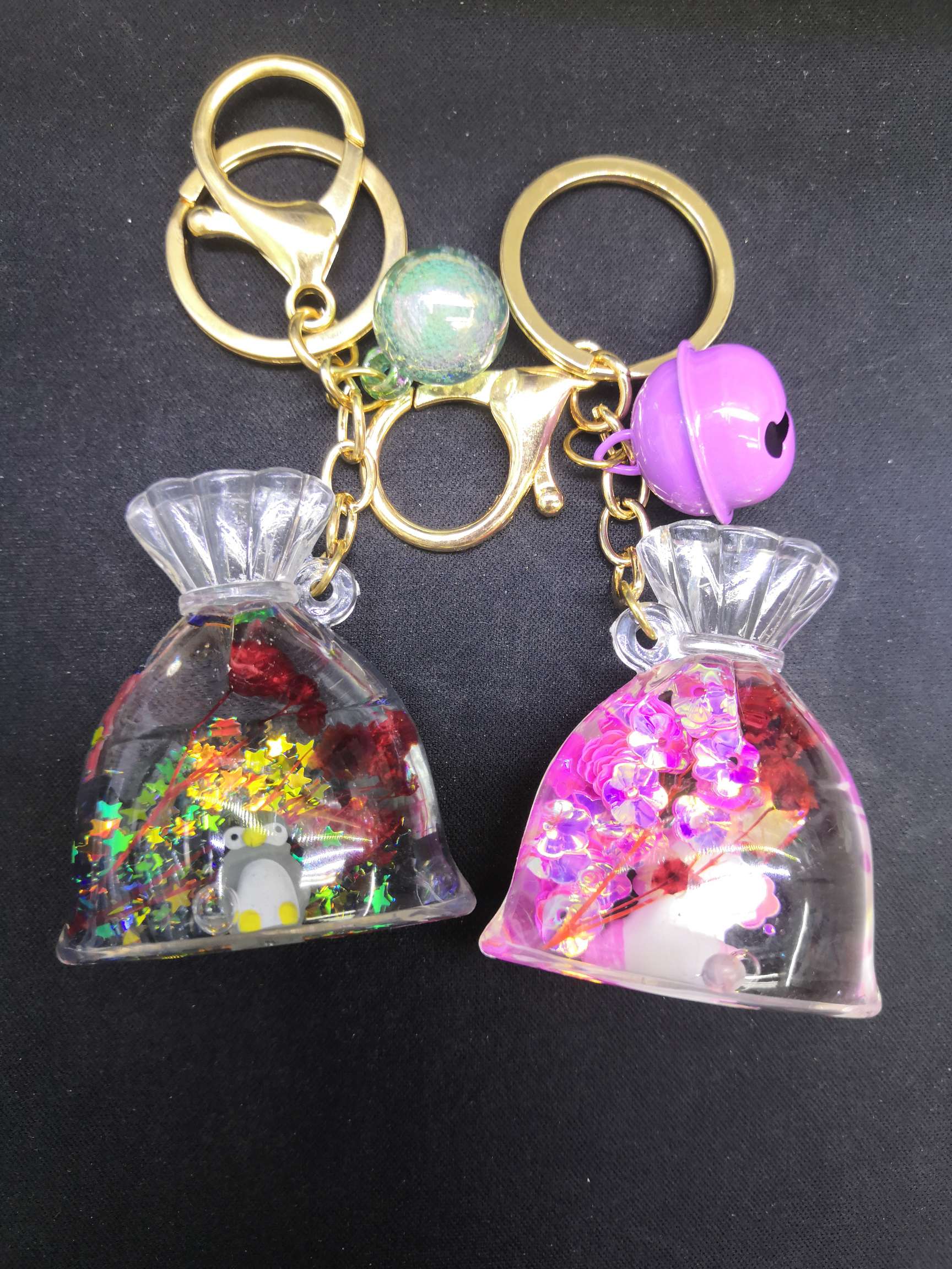Oil bottle keychain 6 Item Picture
