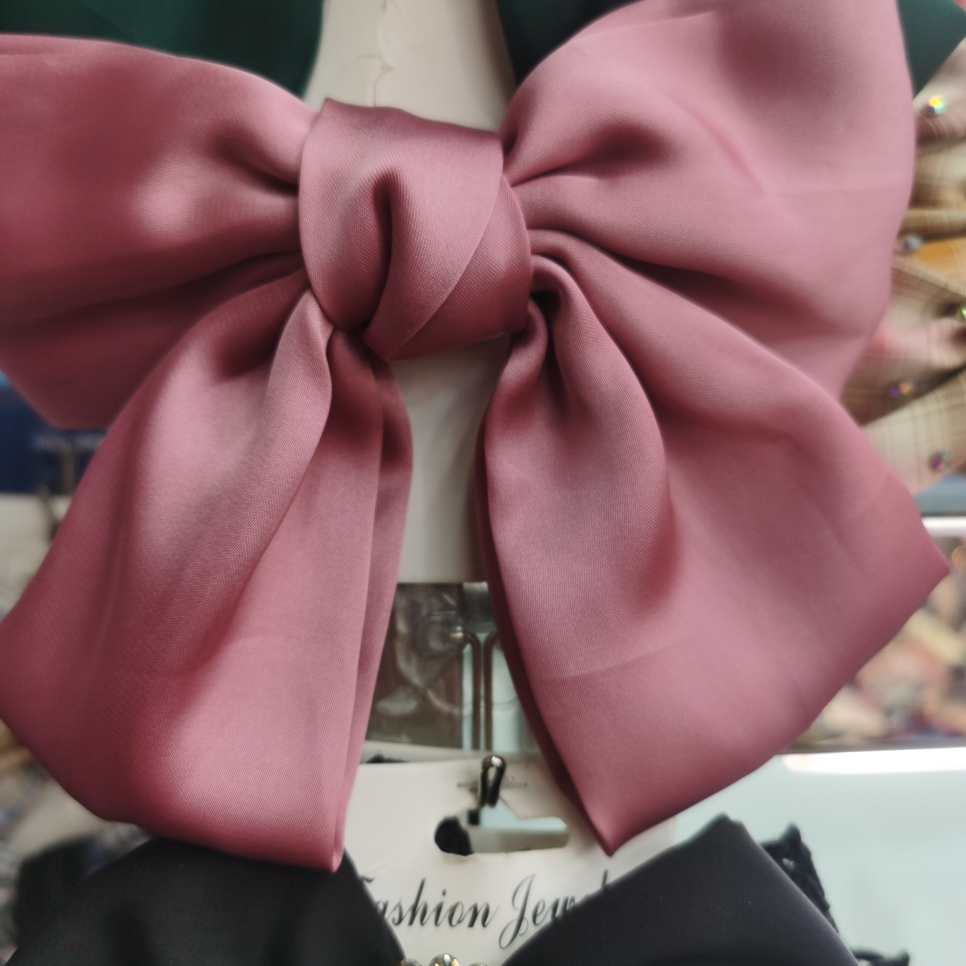 Pink clip, popular hairband, headwear, hair accessories, trendy, fashionable and versatile, leather sponge, high-end accessories f
