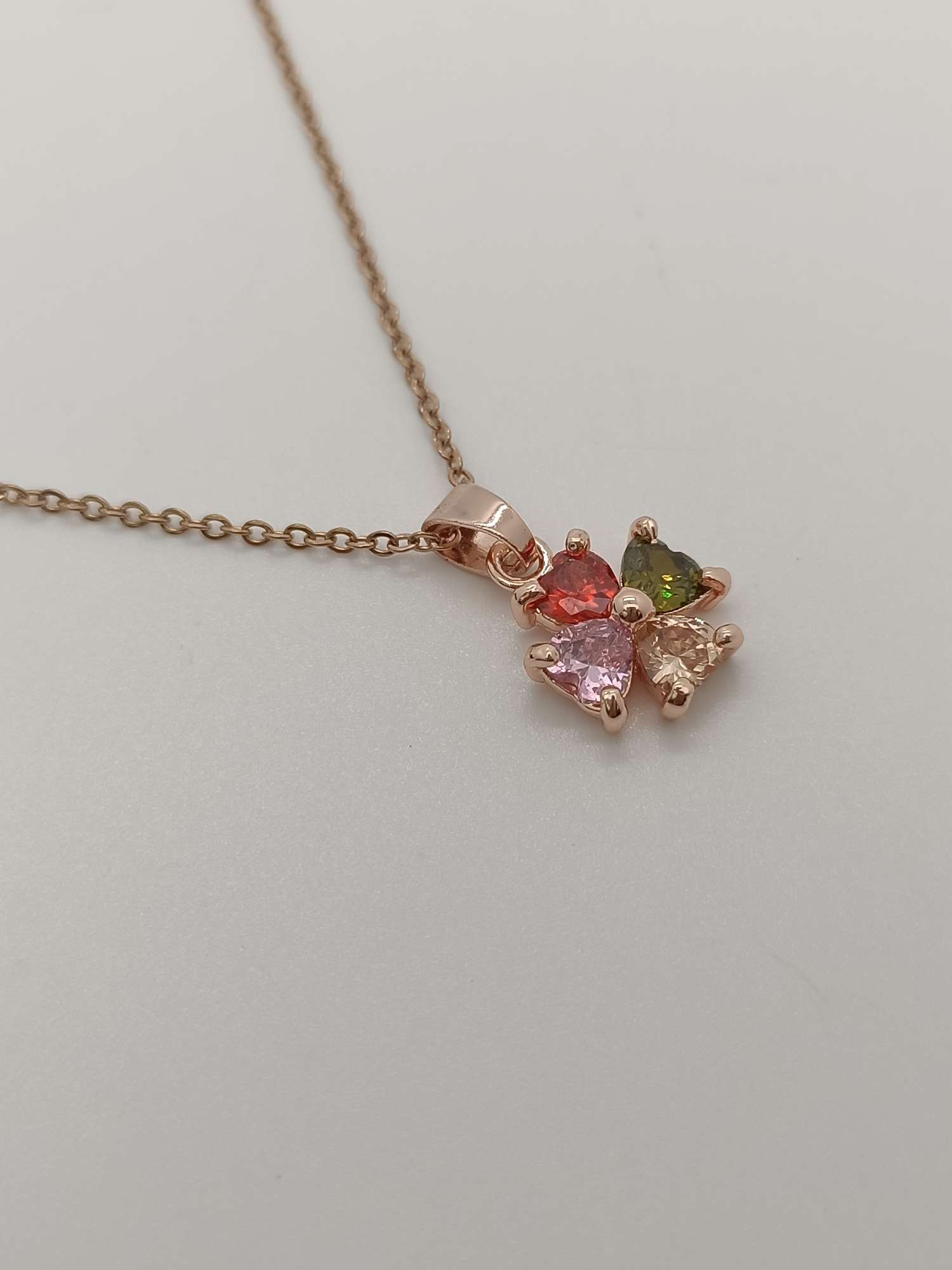 Rose gold snowflake necklace details Picture