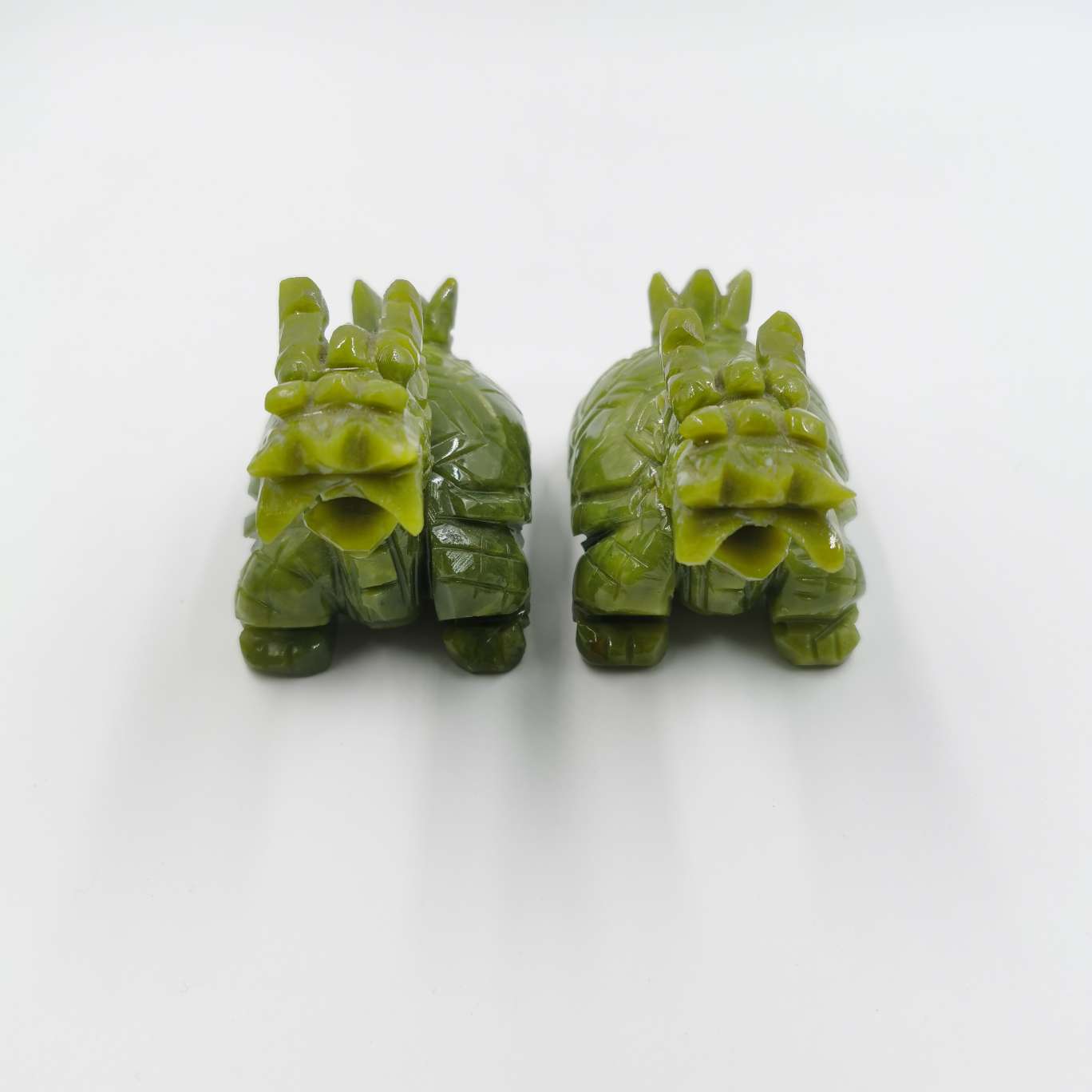 Exquisite jade products from China, such as the southern jade dragon turtle, are home ornaments, interior decoration handicrafts, wall cabinets, and display items detail image 1