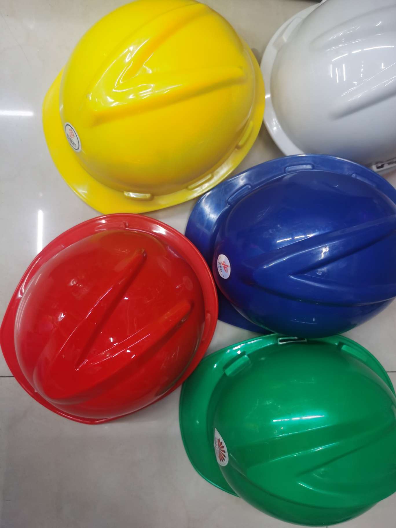 Small V dust cap detail image 2