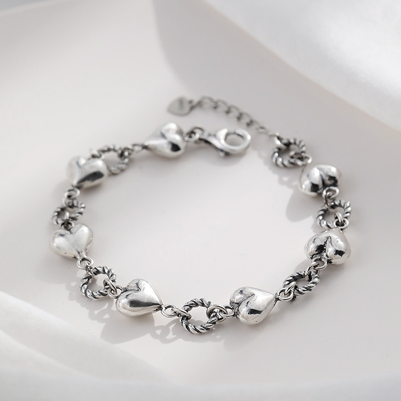 925银手链心形网红款简约韩版白底实物图