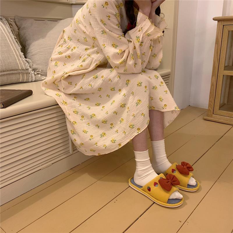 2021 Women's Summer fashion fabric slippers for indoor home use, cute and girlish bow linen floor slippers