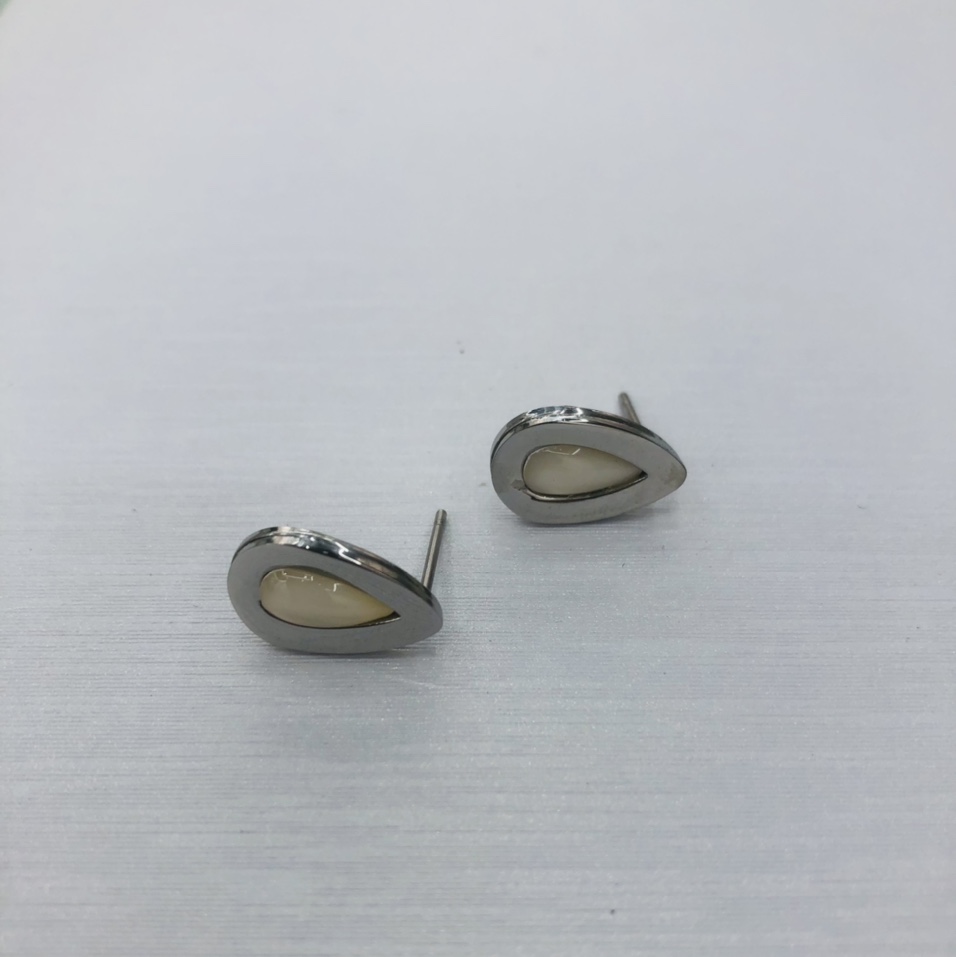 Small and simple Korean-style stainless steel ear studs for girls 13