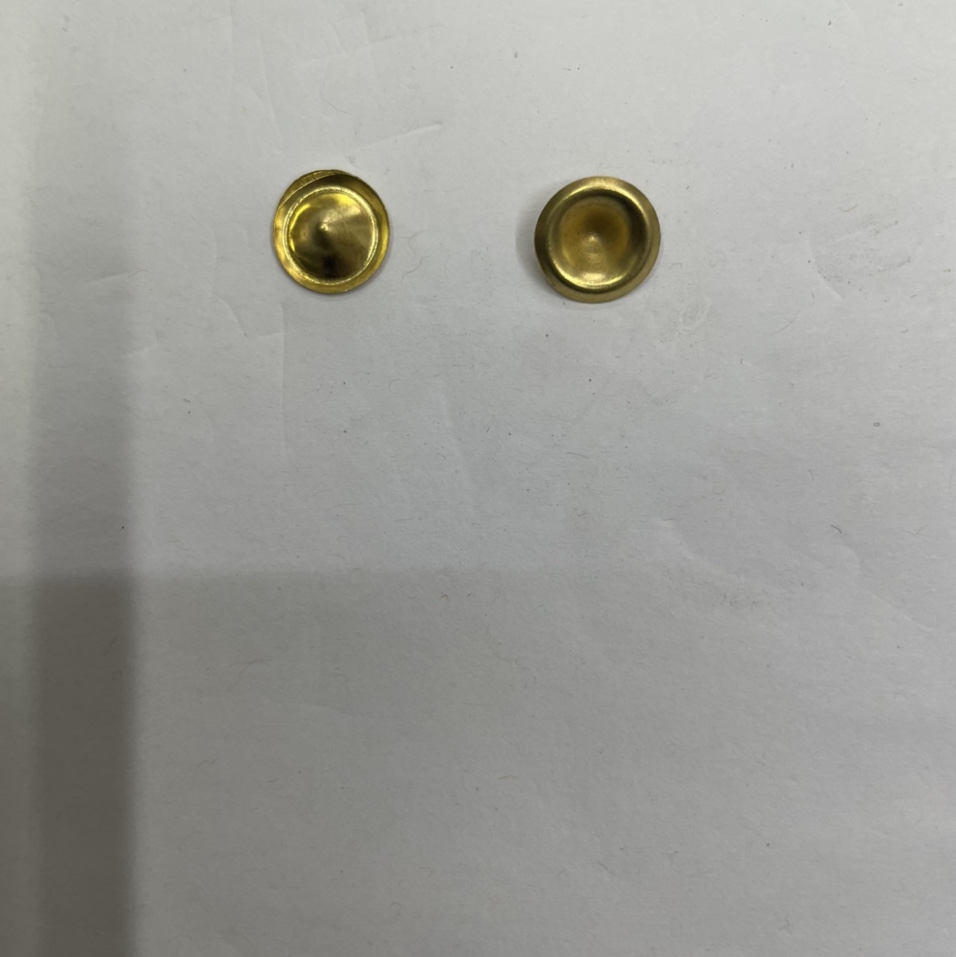 义乌市国际商贸城一期3楼8416 振远饰品铜配件10号元宝杯