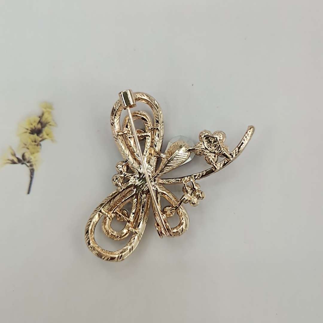 Butterfly Brooch Size 7 details Picture