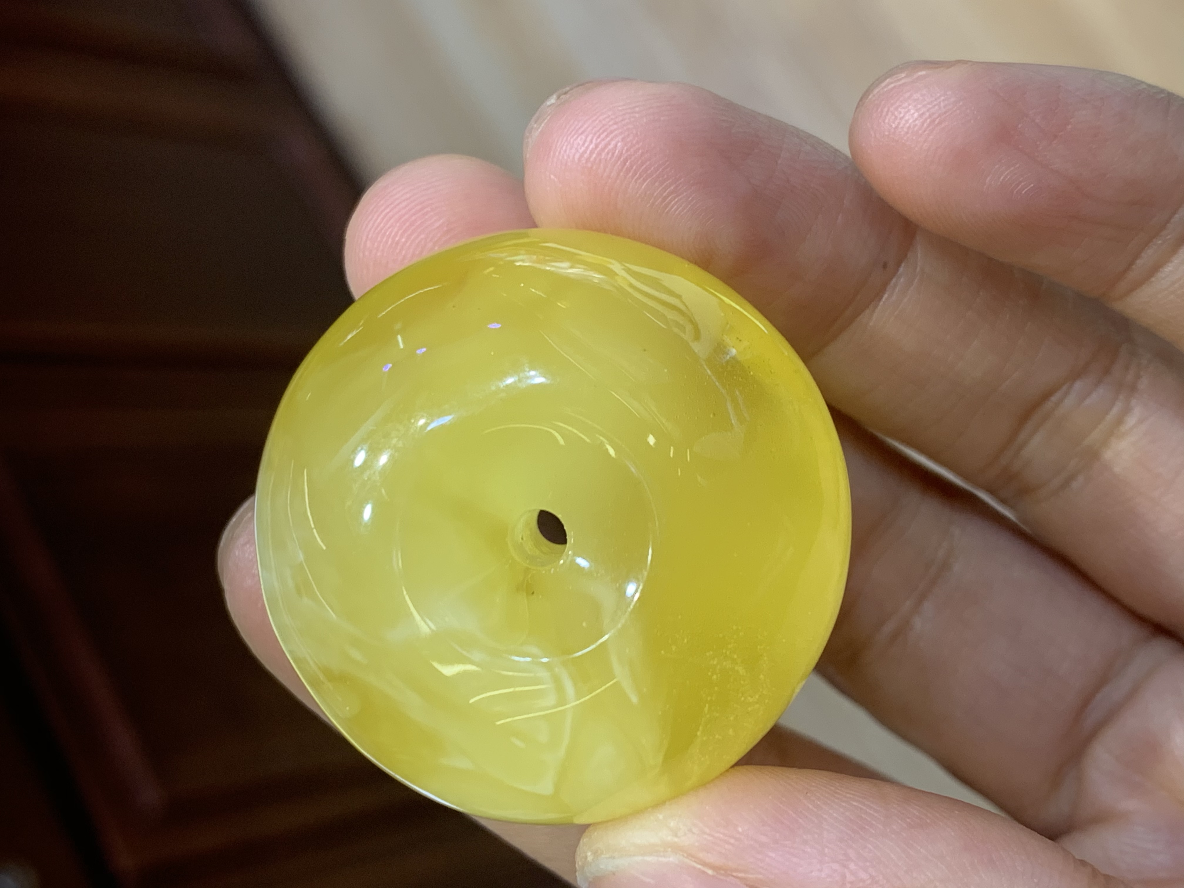 Amber peace pendant Specification image