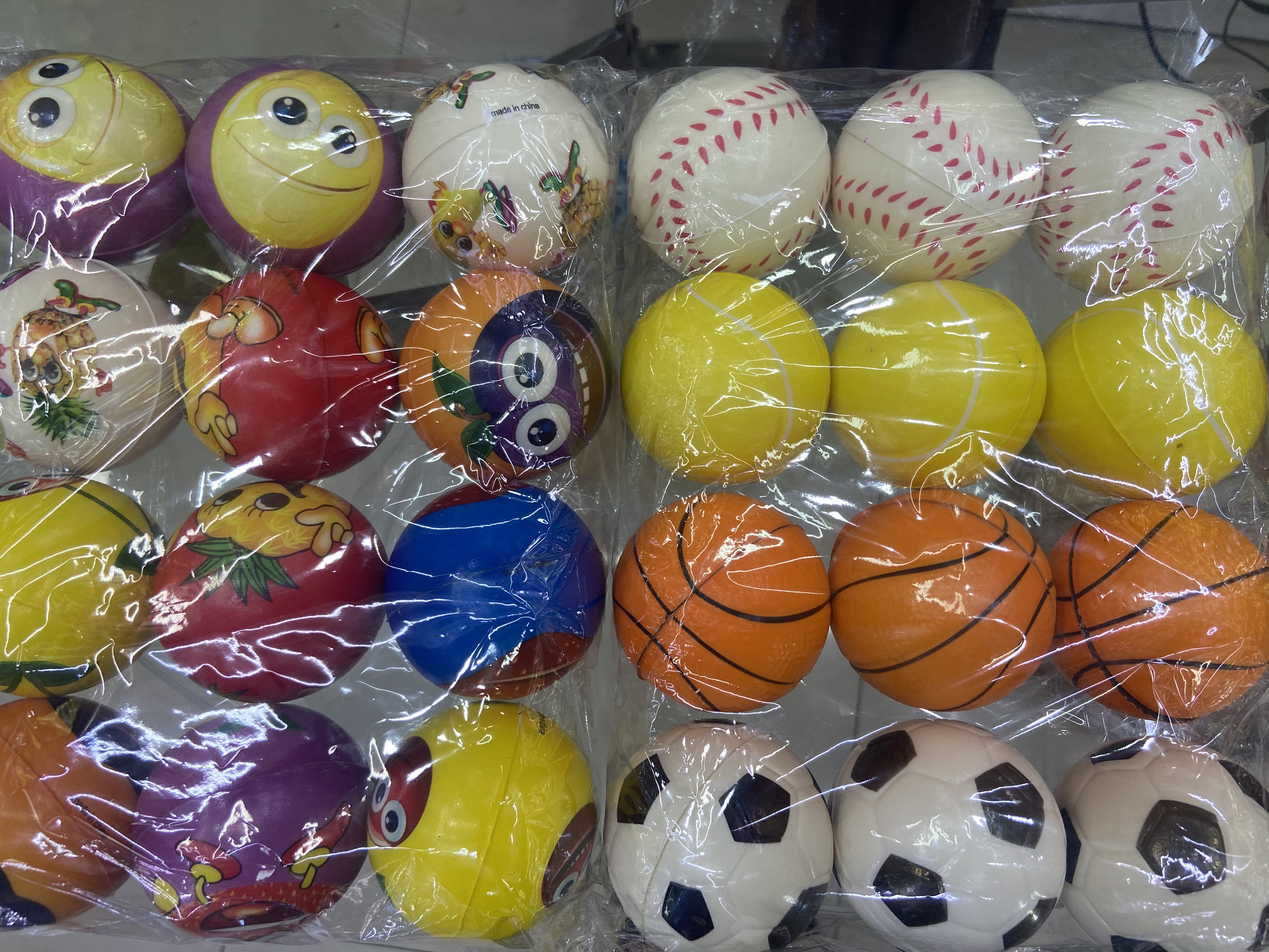 厂家直销6.3公分混款组合147女孩男孩玩具海绵球发泡球儿童玩具.  12/opp产品图