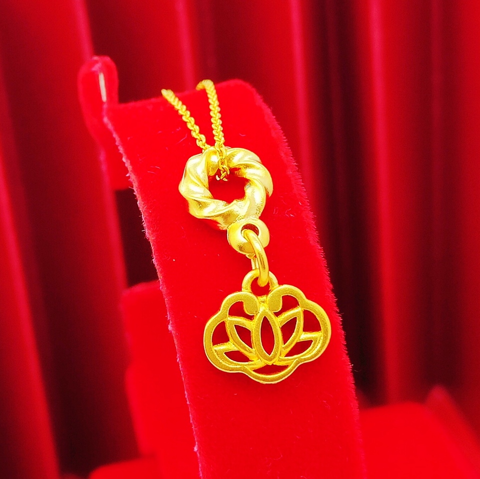 Ancient lotus pendant, how to match all look good