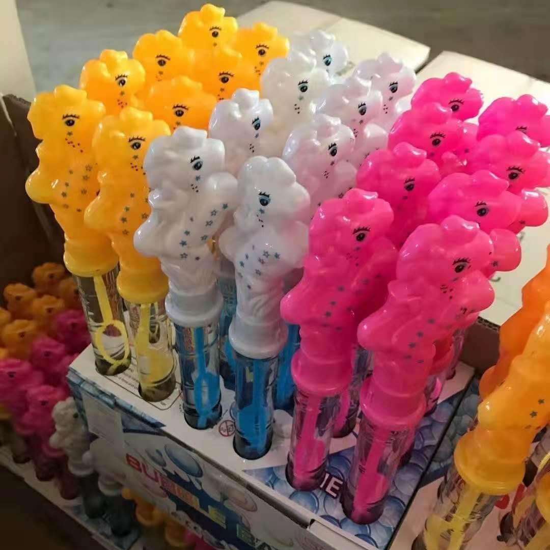 Low price wholesale of bubble water horse, bubble blowing, bubble stick and bubble toy series