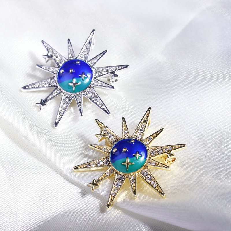 Korean-style corsage brooches, sunflower pins, flower-colored pearl ladies' accessories, leaf clothing accessories customization