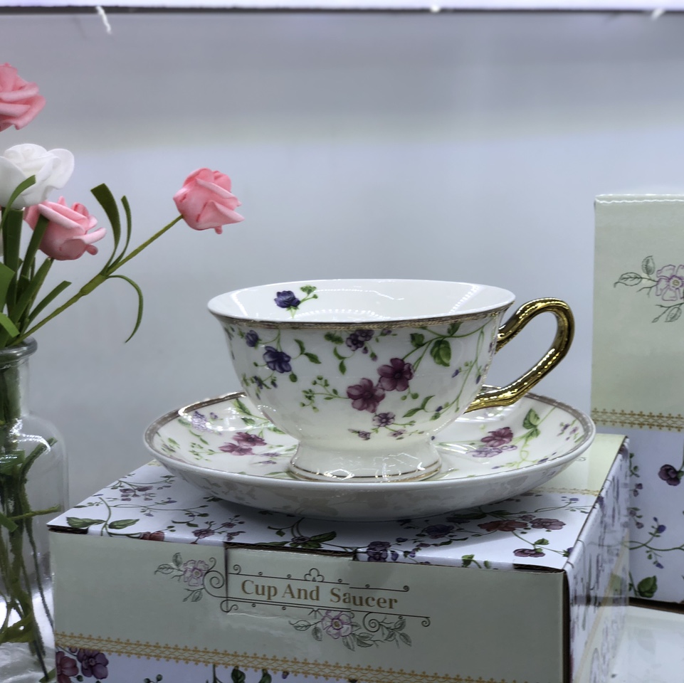 Modern Housewife Coffee cup and saucer set, high appearance level, home retro coffee cup and ceramic cup and saucer set