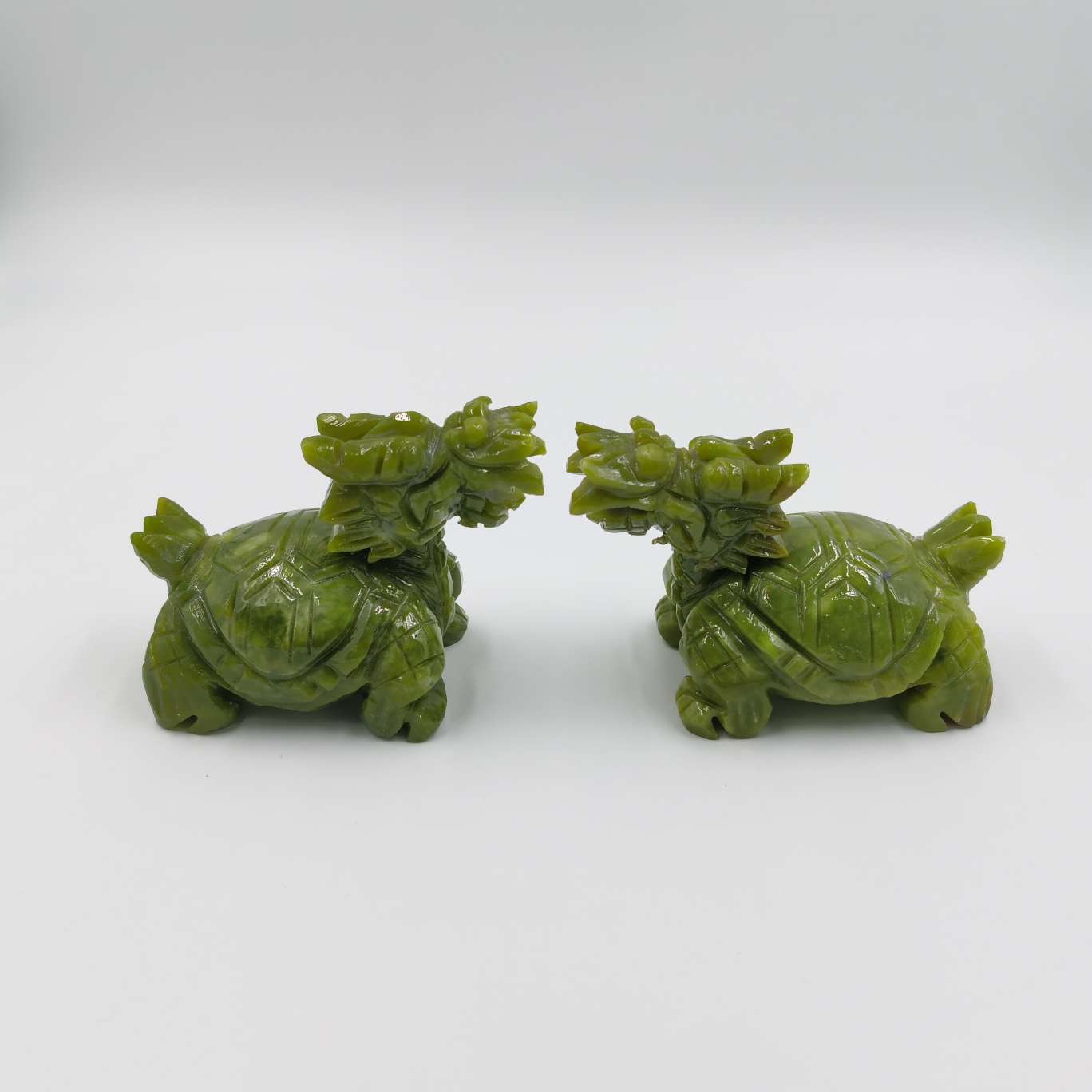 Exquisite jade products from China, such as the southern jade dragon turtle, are home ornaments, interior decoration handicrafts, wall cabinets, and display items detail image 2