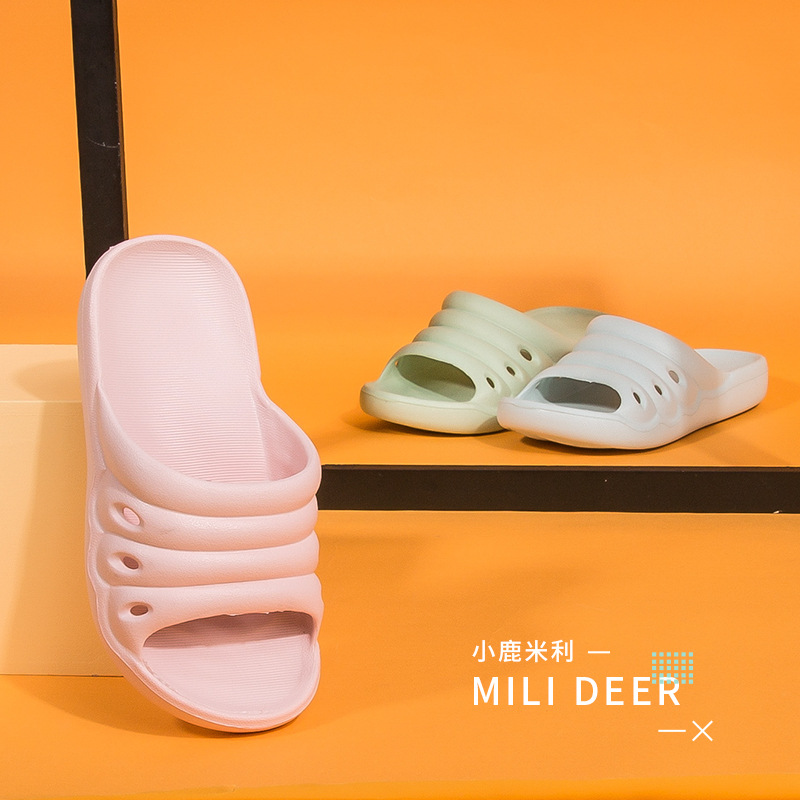 Little Deer Mili children's slippers for summer girls, soft soles for babies, indoor bathroom, anti-slip outerwear for kids, cool slippers for older children details Picture