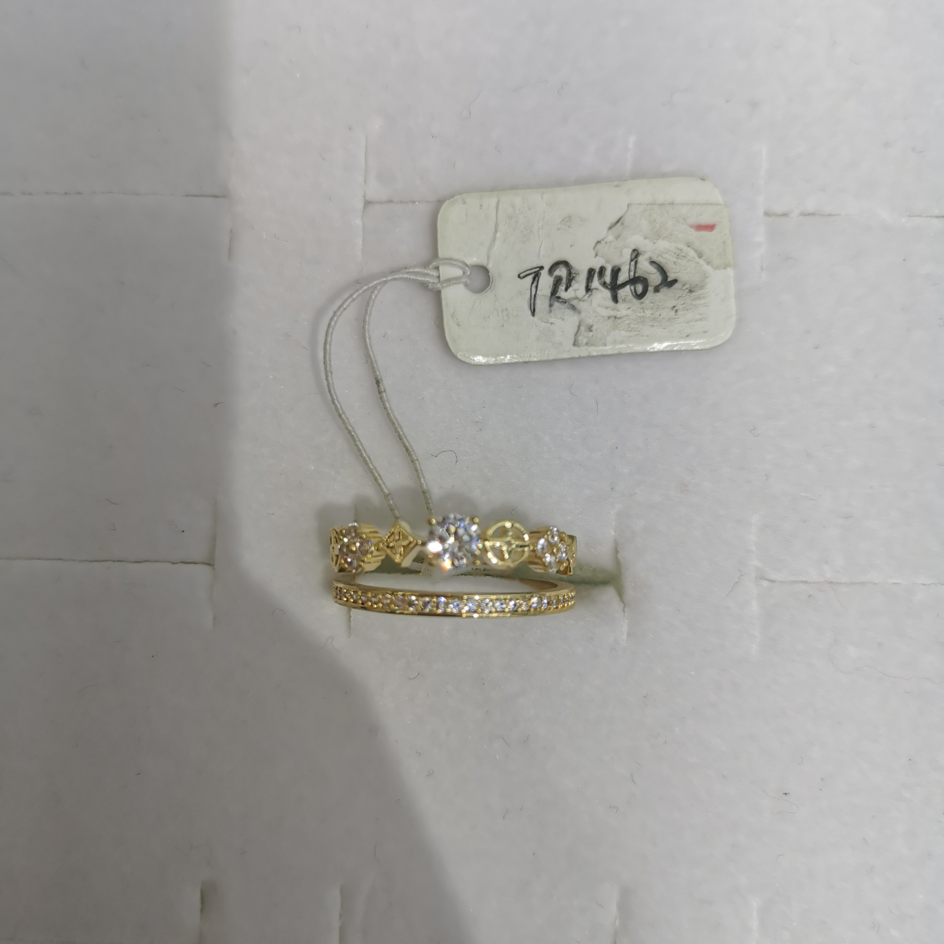 Open ring gold