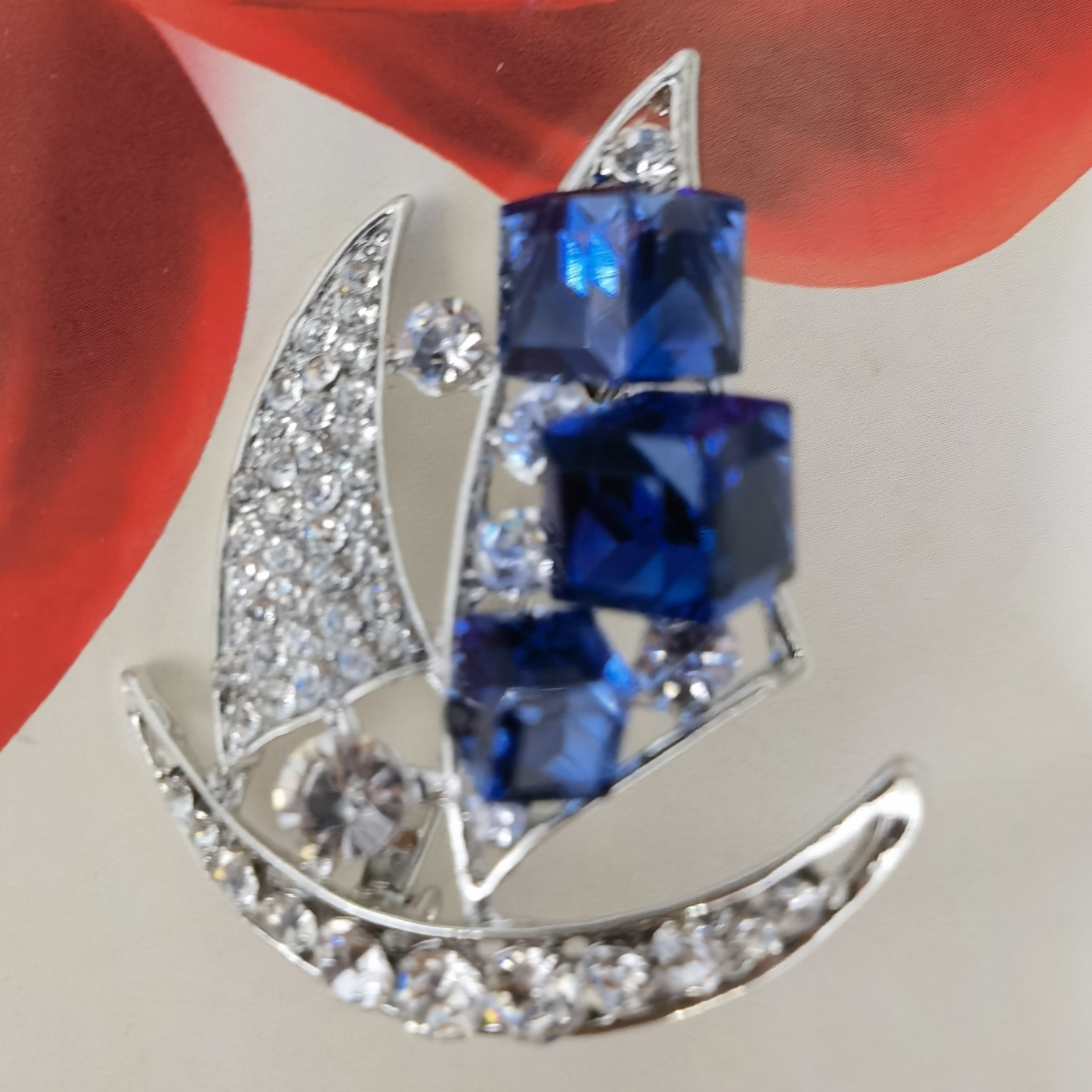 Smooth Sailing Crystal glass sailing brooch