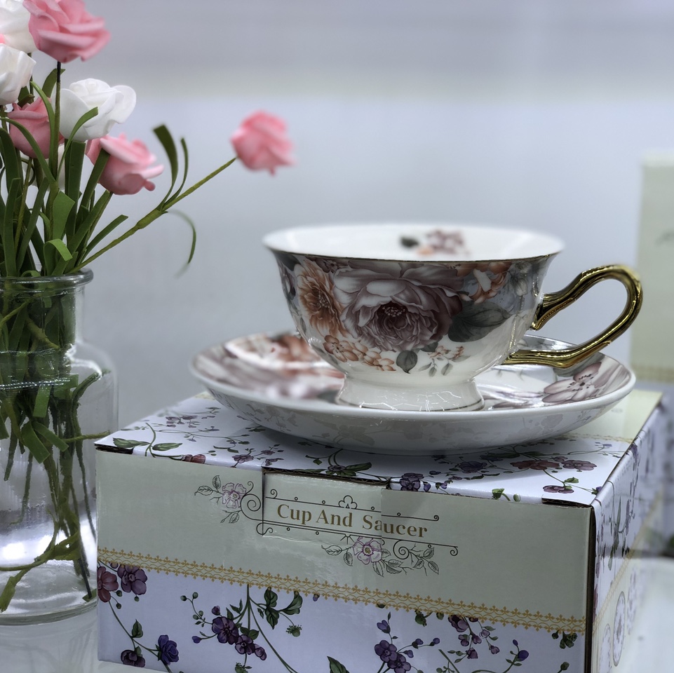 New ceramic coffee cup and saucer set, light luxury and retro coffee cups