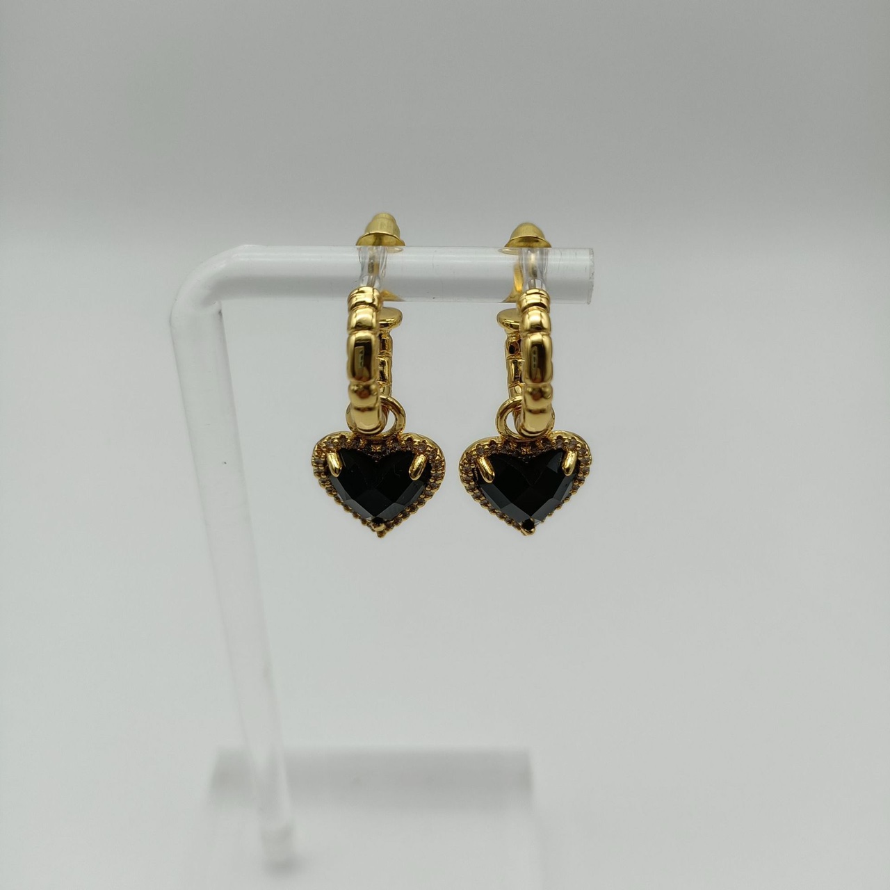 Micro heart earrings