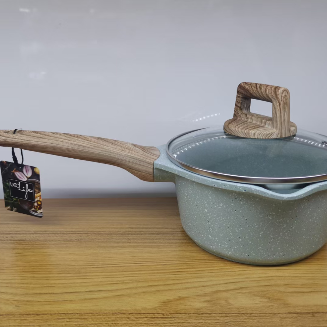 A 18cm fresh and light green milk pan