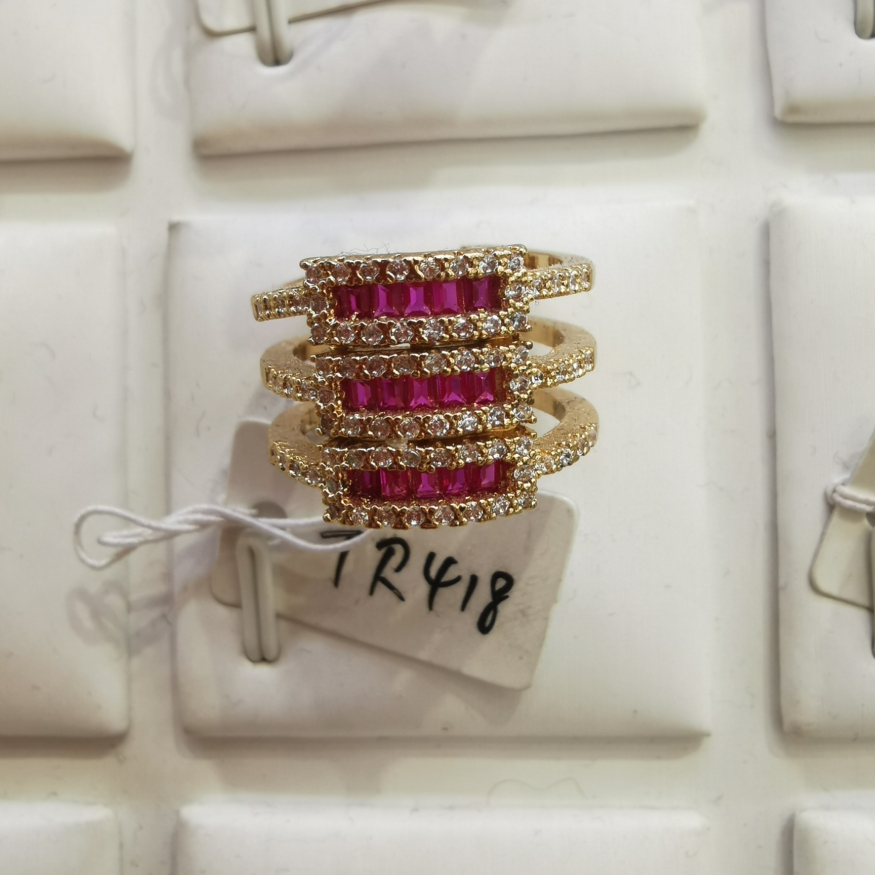 Big money ring full figure