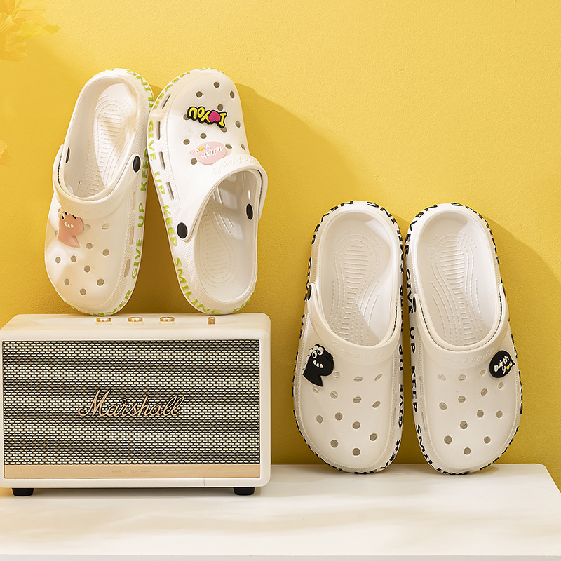 Qida shun summer Baotou spot leisure crocs men and women cute cartoon breathable non-slip garden beach shoes