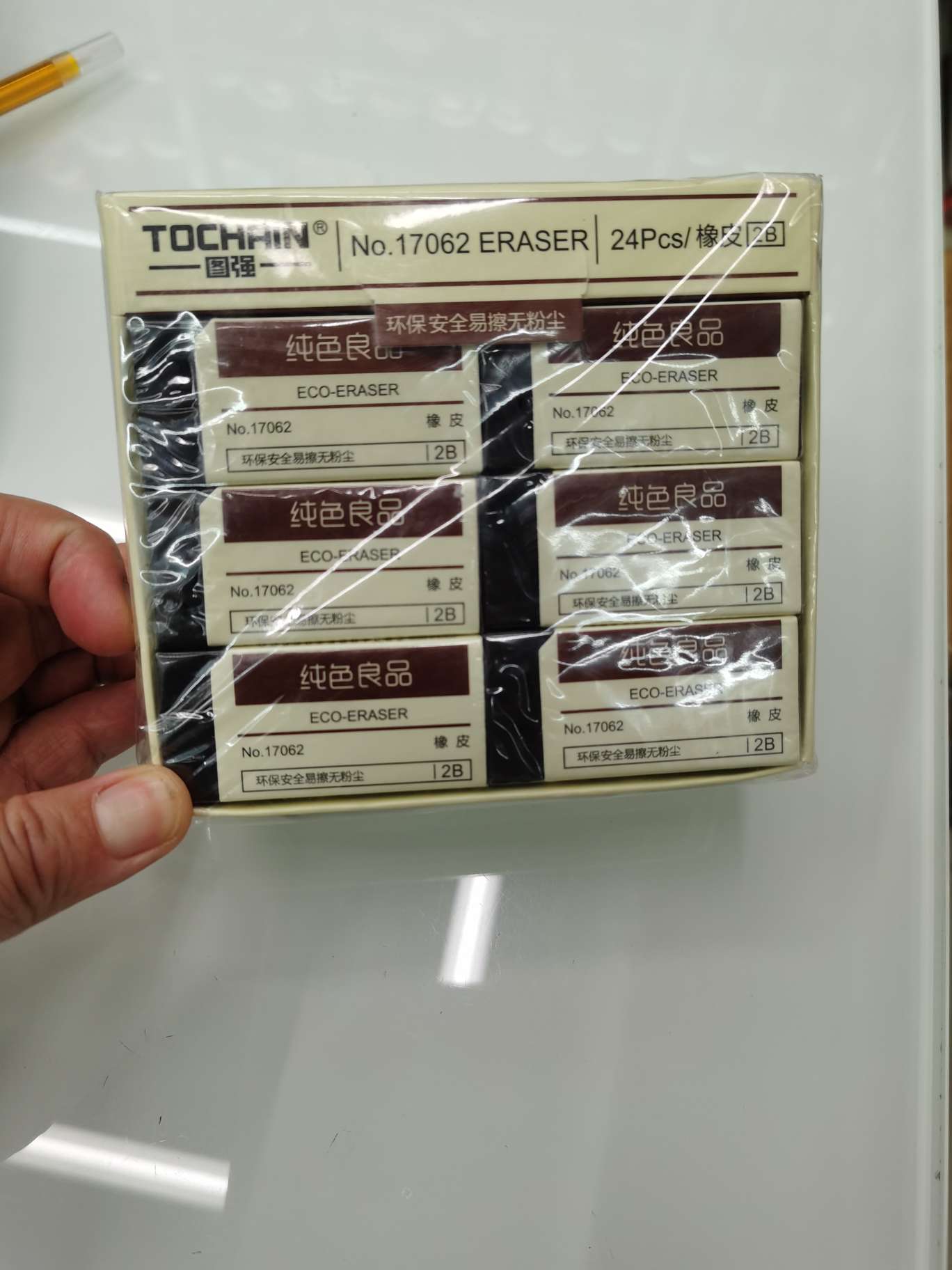 17062 Solid color quality eraser Application Scenario