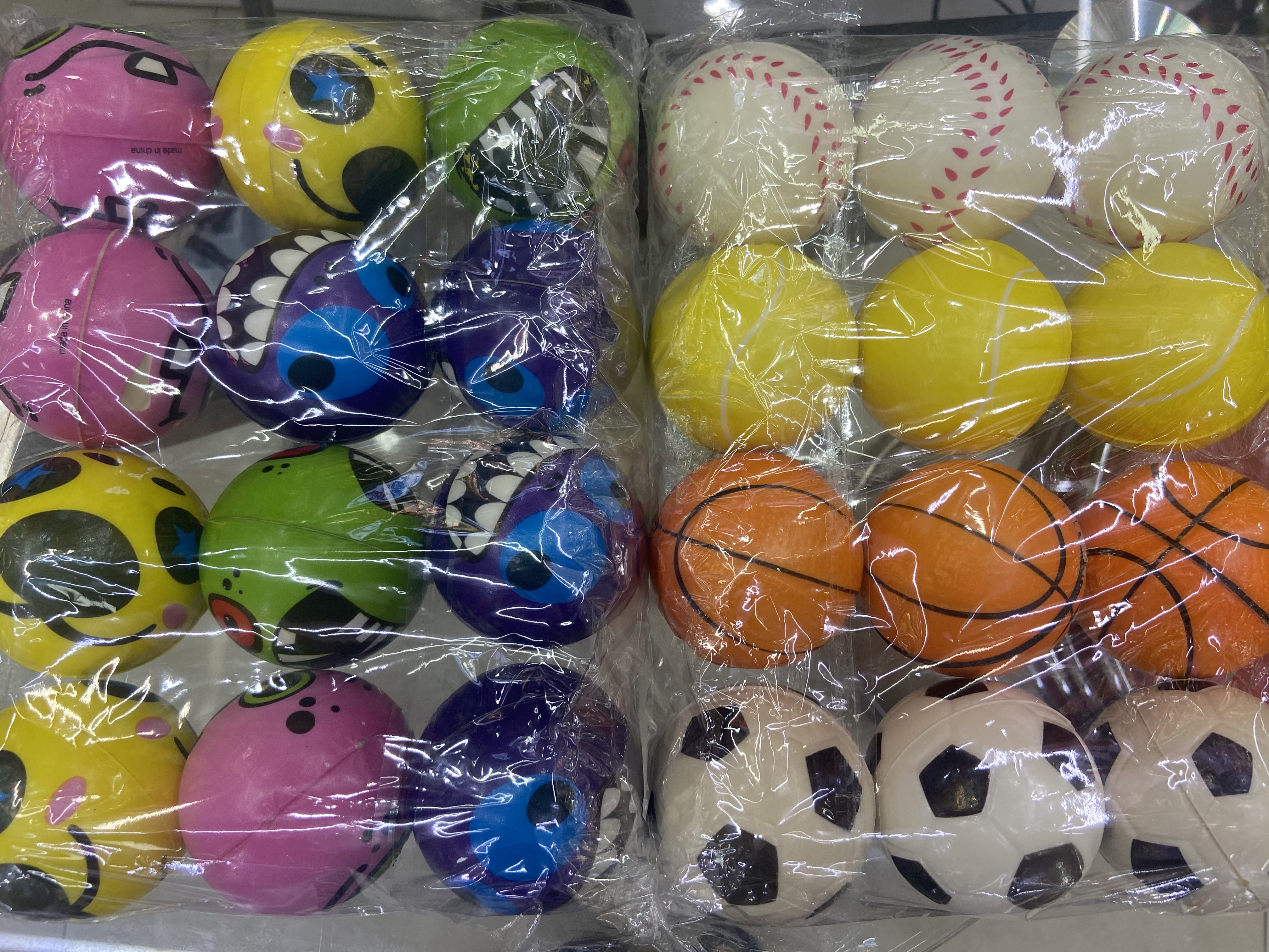 Factory direct sales 6.3 cm mixed combination 157 girls and boys toys Sponge balls Foam balls children's toys. 12/opp Specification image