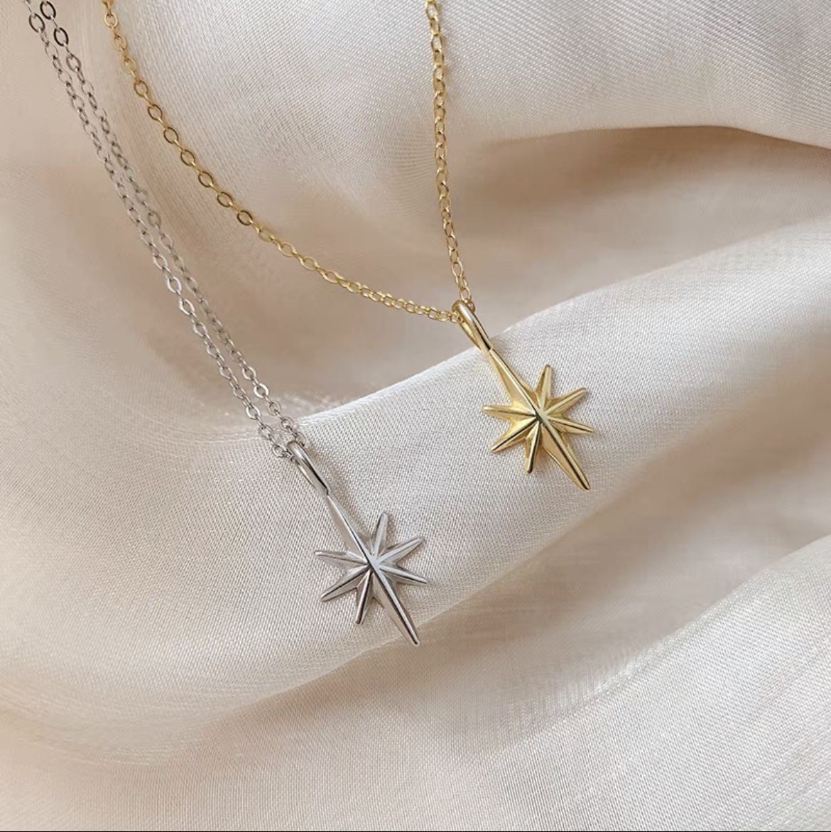Silver star clavicle chain