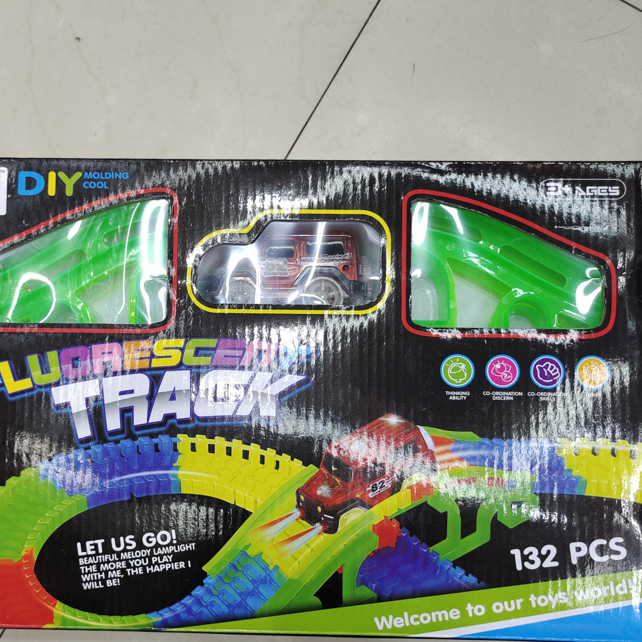 盒装 儿童玩具高级夜光轨道车 可【拼接  拆卸】增加拱桥