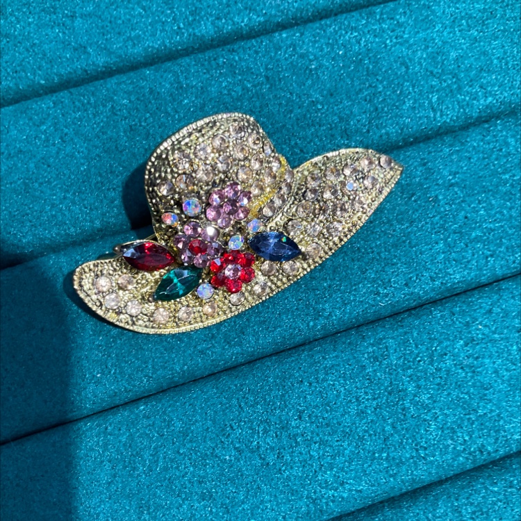 High quality fashion trend hat brooch