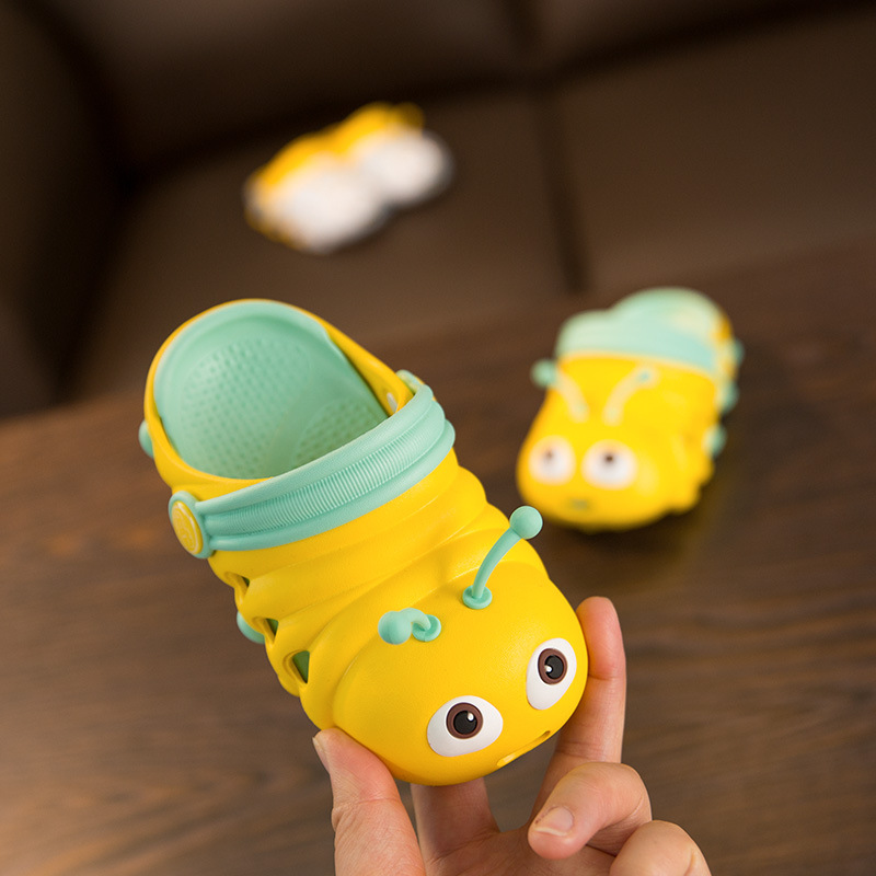 小鹿米利 夏新款女童3-6岁宝宝洞洞鞋防滑软底婴幼儿 儿童凉拖鞋