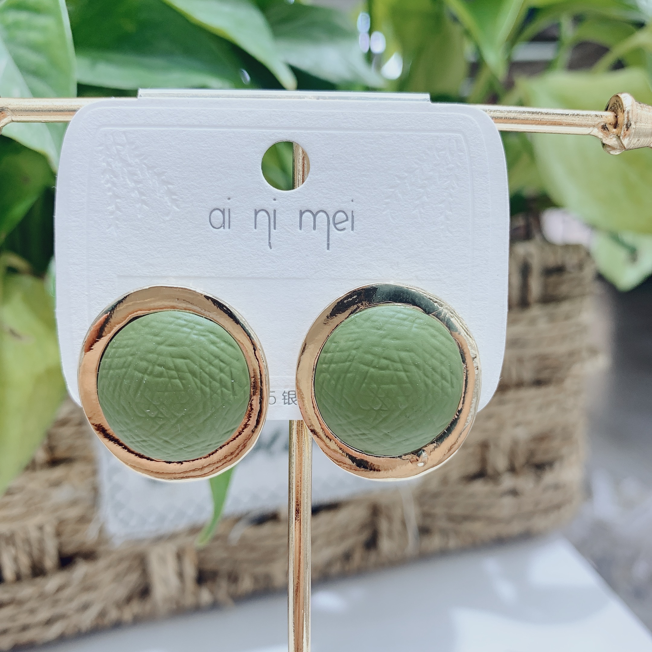 Half a duck egg stud earrings, fresh earrings, 925 sterling silver stud summer niche exquisite cold style earrings details Picture