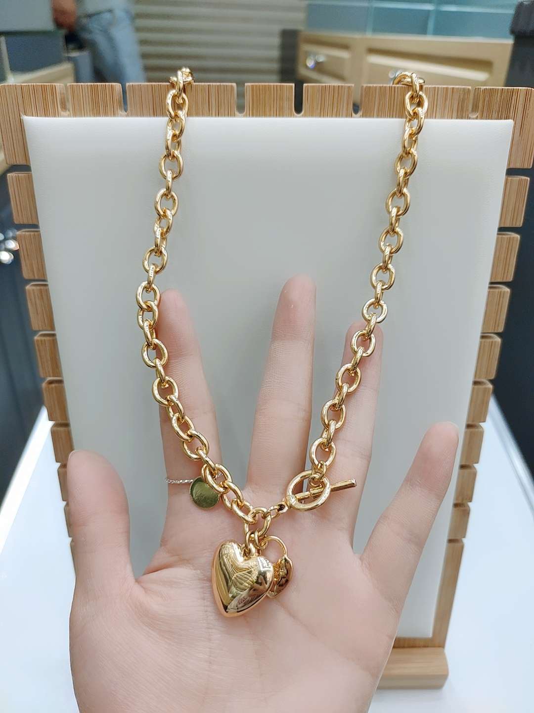 Jade Bead -010 Chain Necklace for Women, new trendy golden decorative chain, collarbone sweater chain accessory Jade Bead -010 details Picture