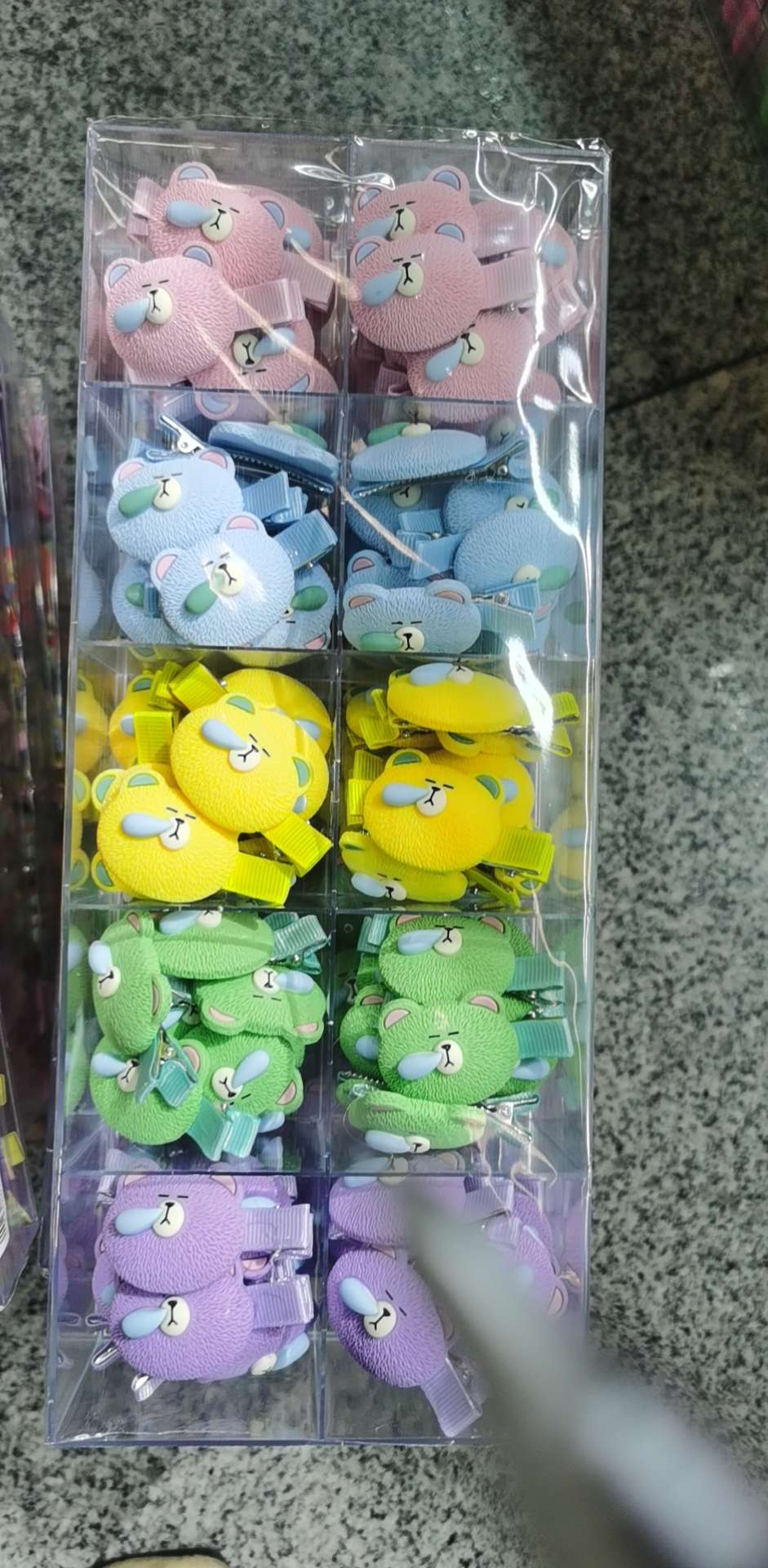 Bear clip details Picture