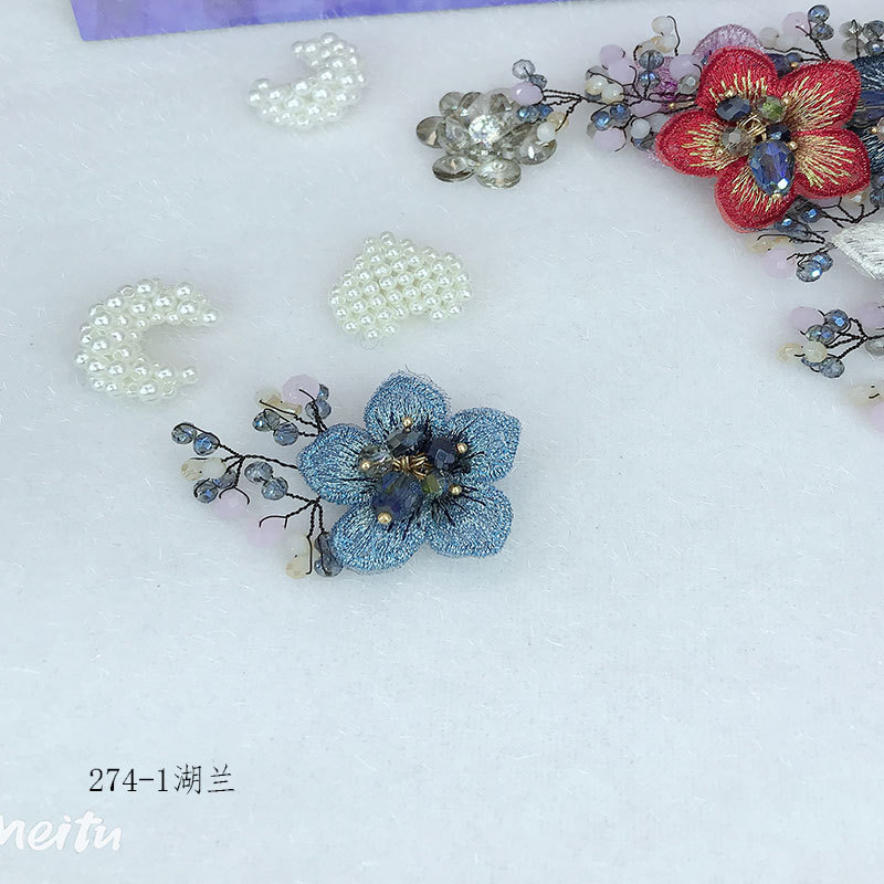 Embroidered small five-petal flower retro diy clothing accessories, brooches, hairpins, scarves, hats, earrings, shoes, accessories details Picture