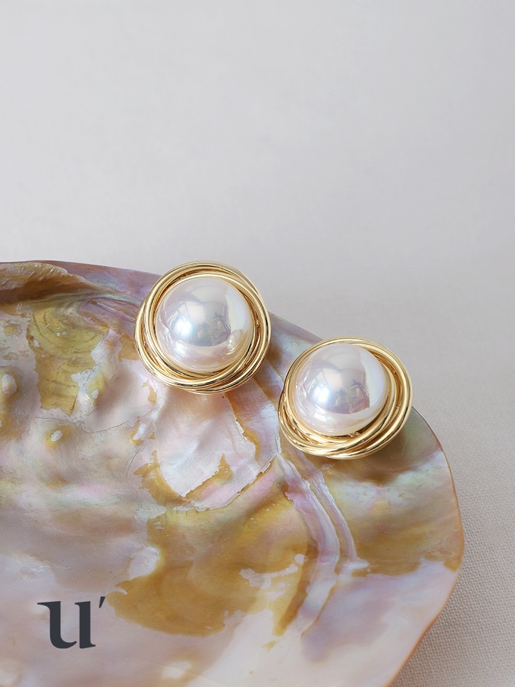 925 Silver needle high-end spiral pearl stud earrings, retro Hong Kong-style grand earrings for women, Korean-style trendy earrings Item Picture
