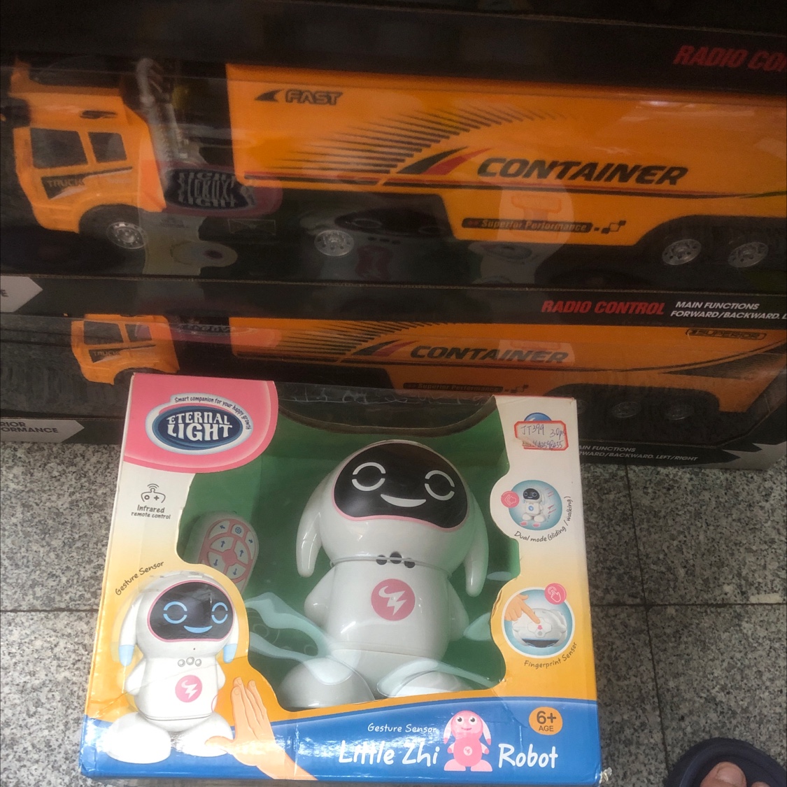 Toy robot