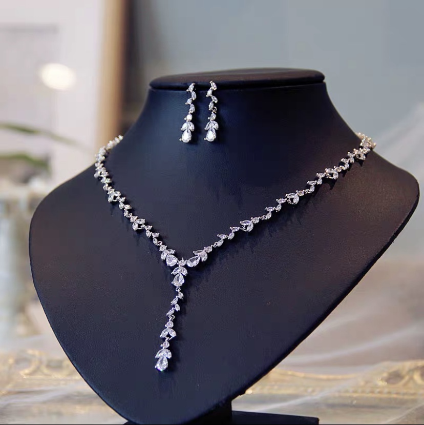 Necklace 006 Zircon earrings