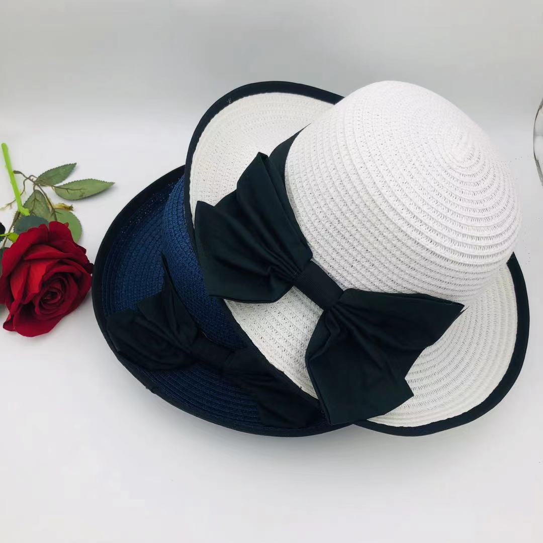 Star-style straw hats, children's fashionable sun protection hats, bow rolled-up sun hats, seaside vacation photo hats, summer hats Application Scenario