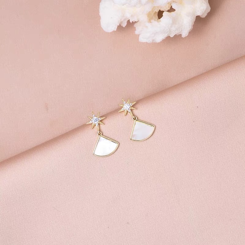 裙摆耳环小巧精致设计女夏耳饰2021年新款爆海洋贝壳元素925银针产品图