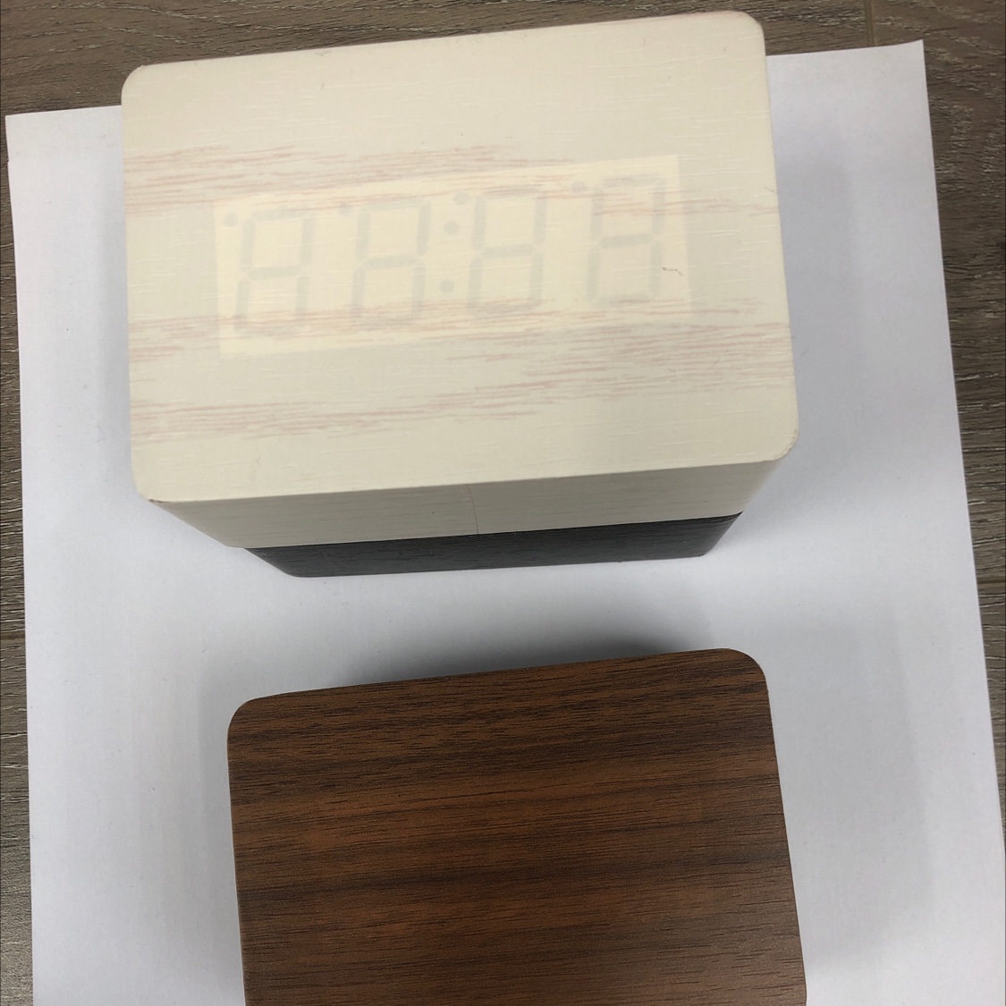 9013 small rectangular electronic clock, temperature and time alarm, manual and automatic brightness adjustment, multi-functional electronic clock Specification drawing
