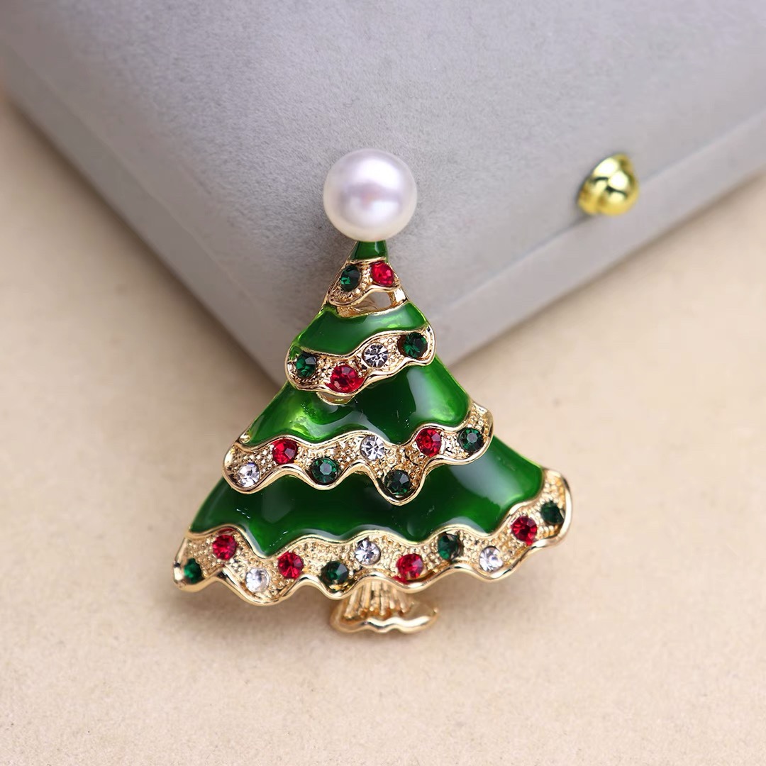 Christmas tree pearl corsage women wear two lovely coat coat brooch sweater chain pendant accessories