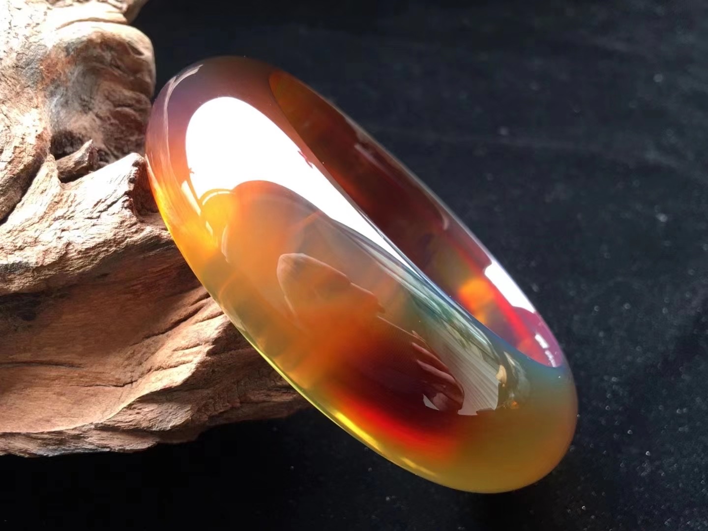 Blood Amber bracelet detail image 1
