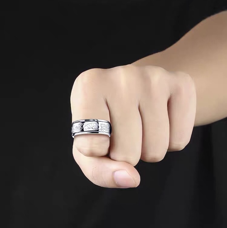 Titanium steel ring, a trendy and individualistic ring for men, a light luxury, niche hip-hop, and simple index finger men's ring