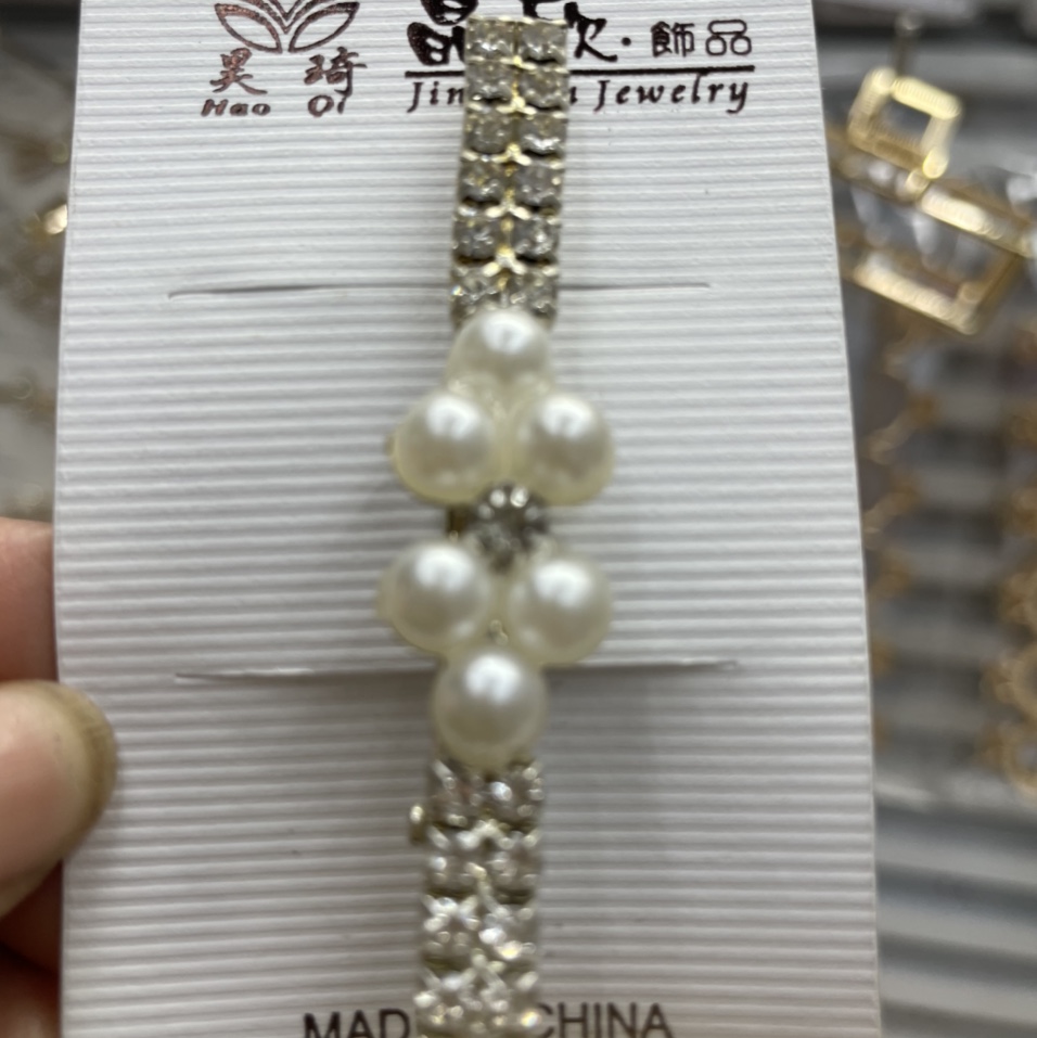 Plum pearl diamond bobby pin