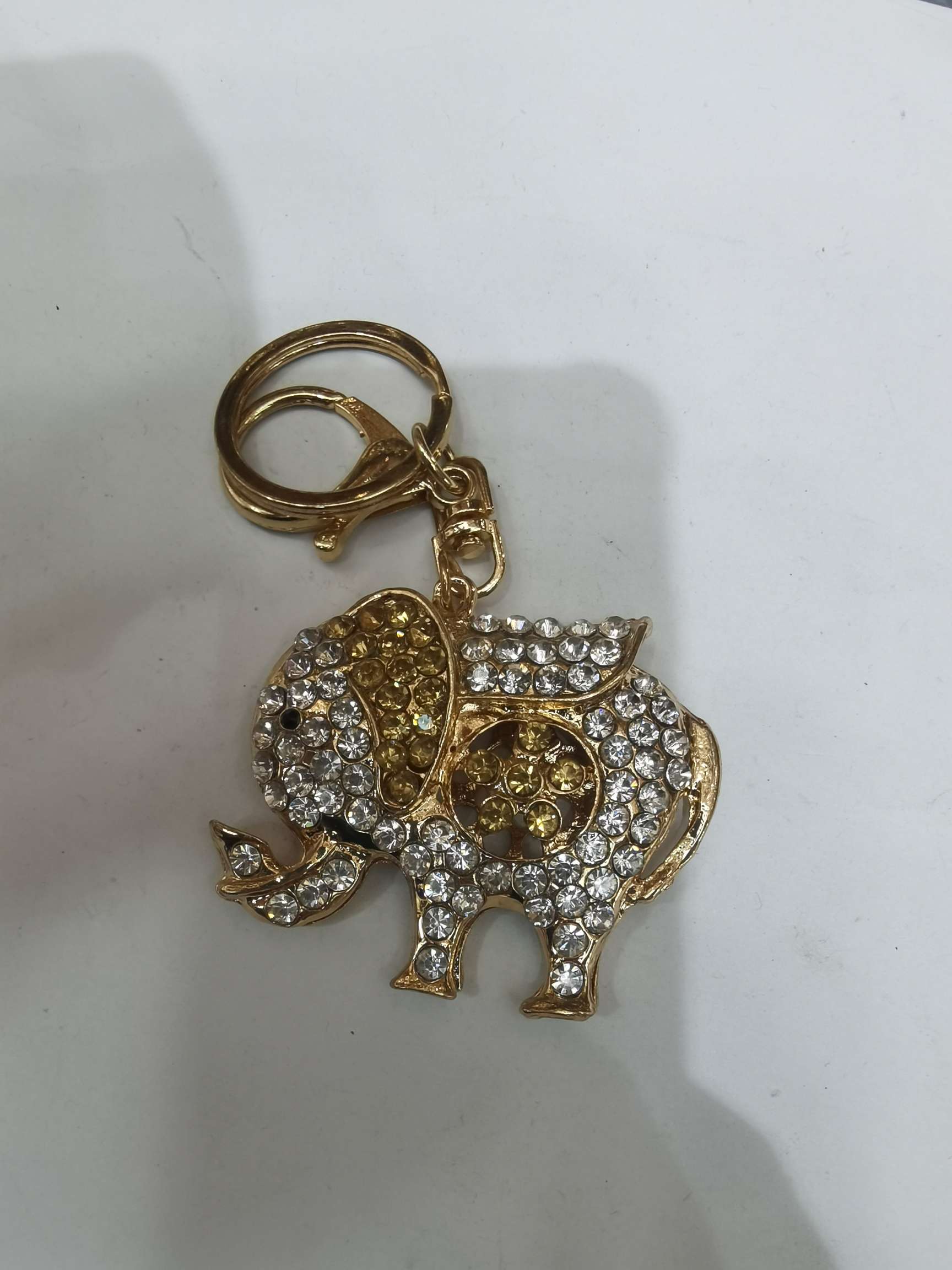 15-32 diamond keychains are fashionable, individual, elegant, versatile, trendy, best-selling, and popular online jewelry keys details Picture
