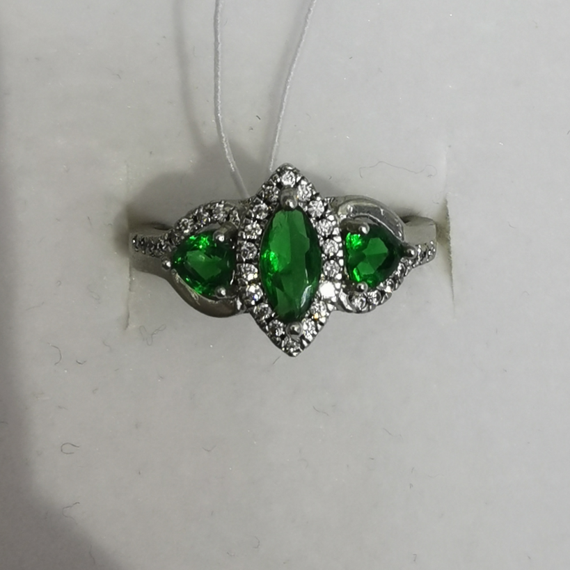 Small emerald rings are exploding