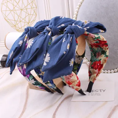Floral Cowboy Knot